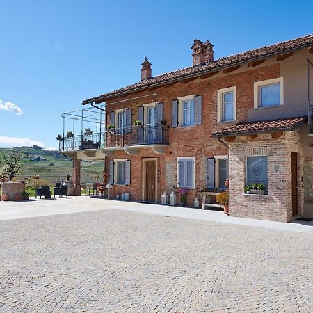 Monforte dʼAlba Agriturismo Cascina Sciulun المظهر الخارجي الصورة